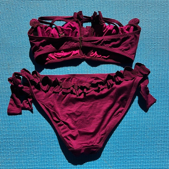 Betsey Johnson Vintage Bikini Two Piece Ruffled Swimwear Maroon - Picture 4 of 4